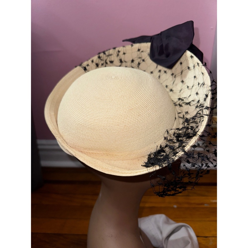 Vintage Draper Saks-34th NY Straw Pillbox Hat Birdcage Veil Plum Bow Cream Retro - Picture 6 of 10